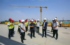 <b>華兆控股董事長牛正澤深入運(yùn)城建工項目一線調(diào)研</b>